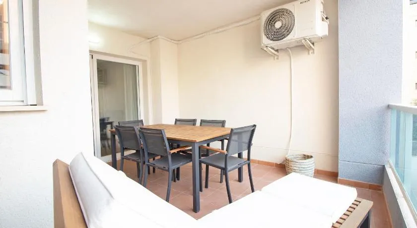 Global Vacacional, Apartamento en la playa de Canet d'en Berenguer - Image 1