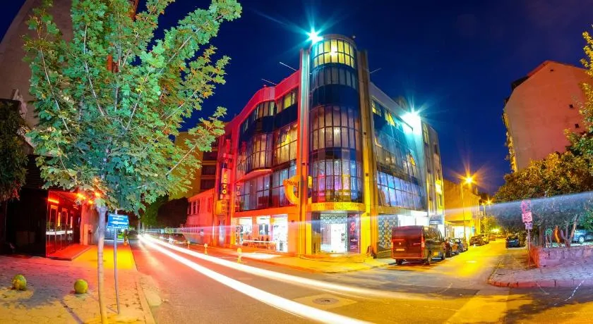 Haskovo Hotel - Image 1
