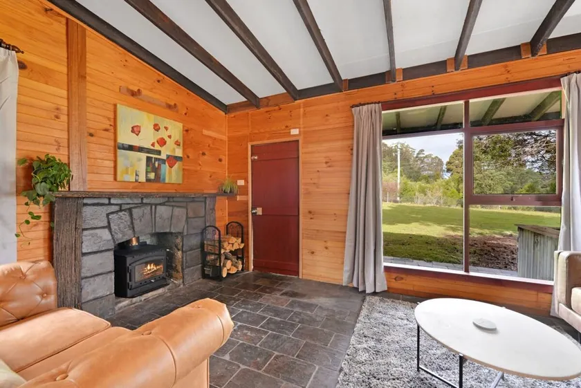 Mt Elephant Forrest Cabin - Image 1