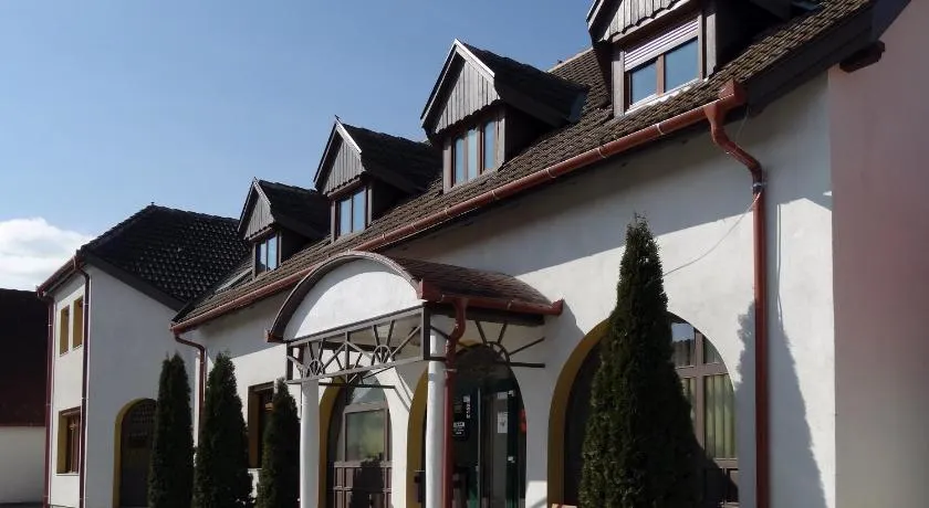 Prince Hotel - Image 1