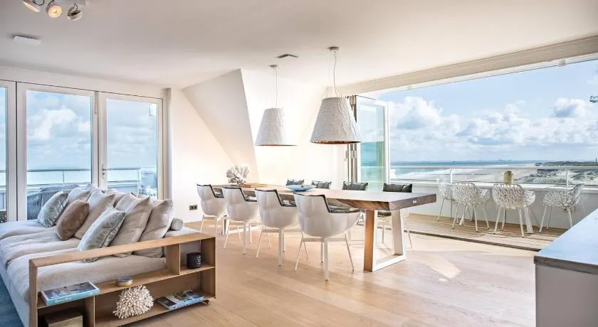 Luxe apmt Zwembad Sauna op Duin aan Strand, registratie 17146E3088BEB97A4E16 - Image 1