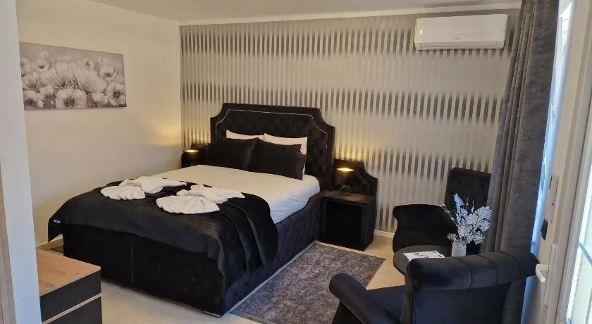 Sobe i apartmani Tena - Image 1