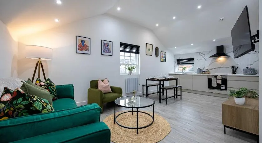 The Knutsford loft - Image 1