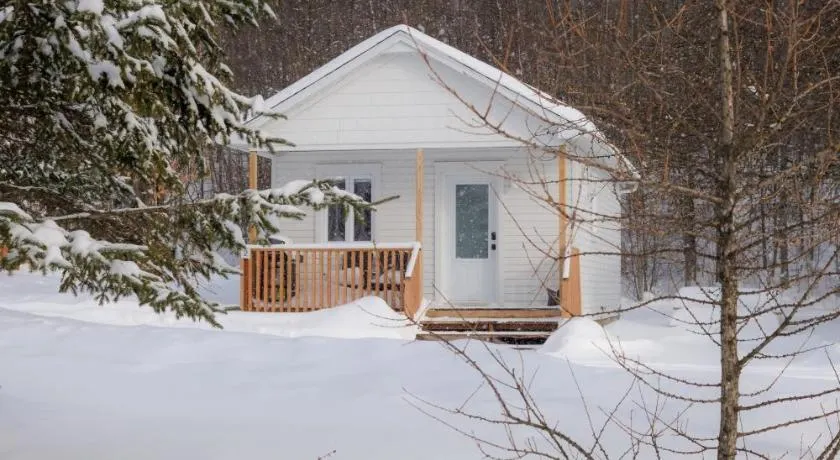 Chalet 2 OST Shefford - Image 1