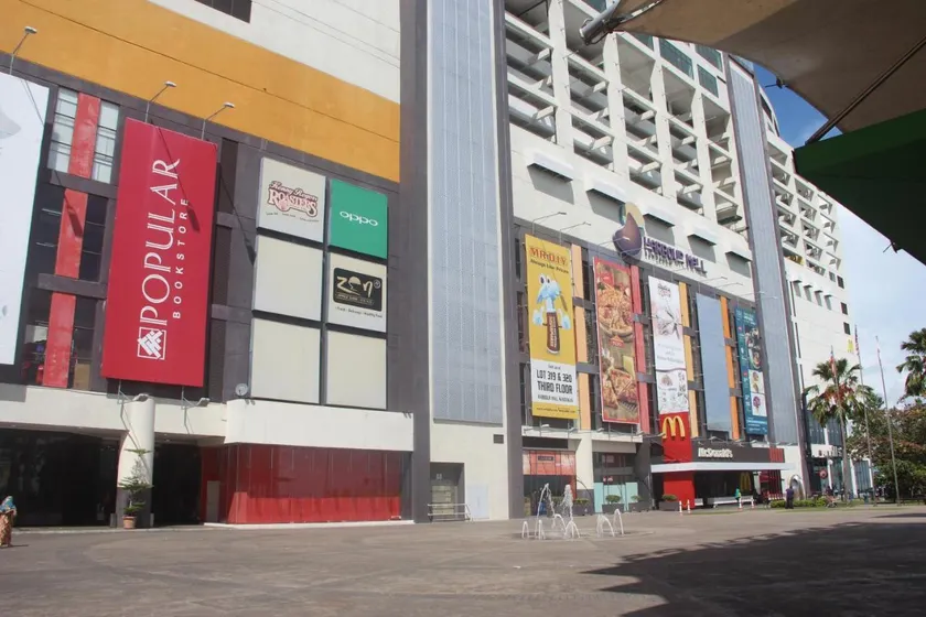 Alonto Hotel - Image 1