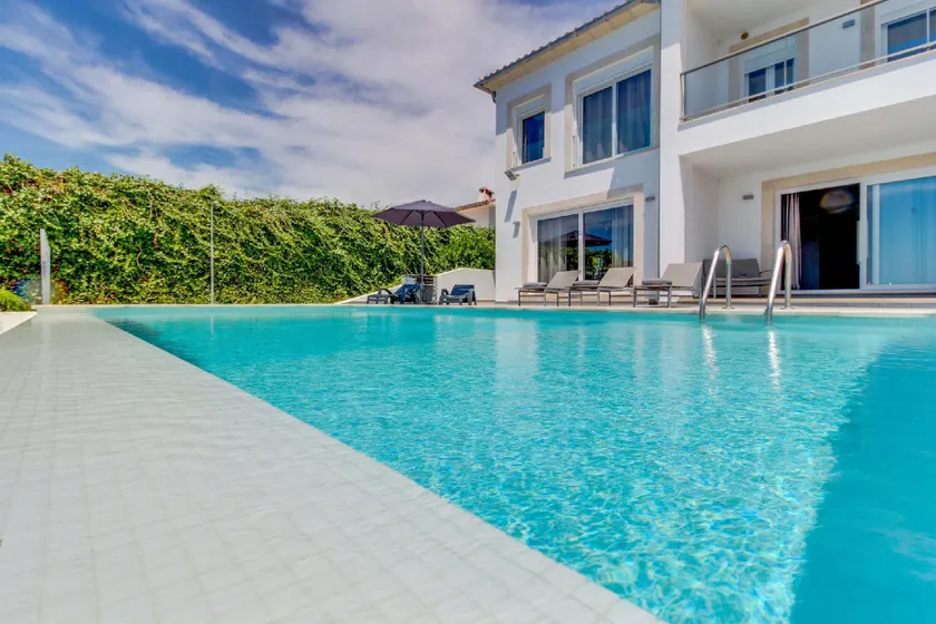 Villa 'Azul' mit Gemeinschaftspool, WLAN und Klimaanlage - Image 1