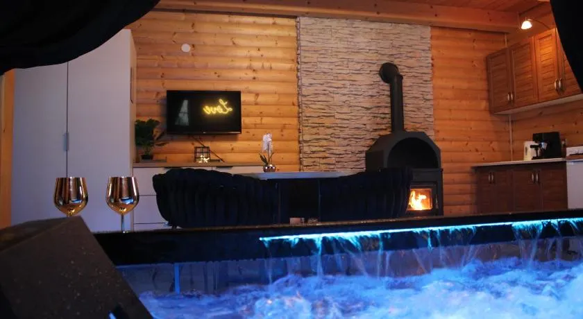 Pod Młyńską Skałą - apartamenty z prywatnym jacuzzi i kominkiem - Image 1