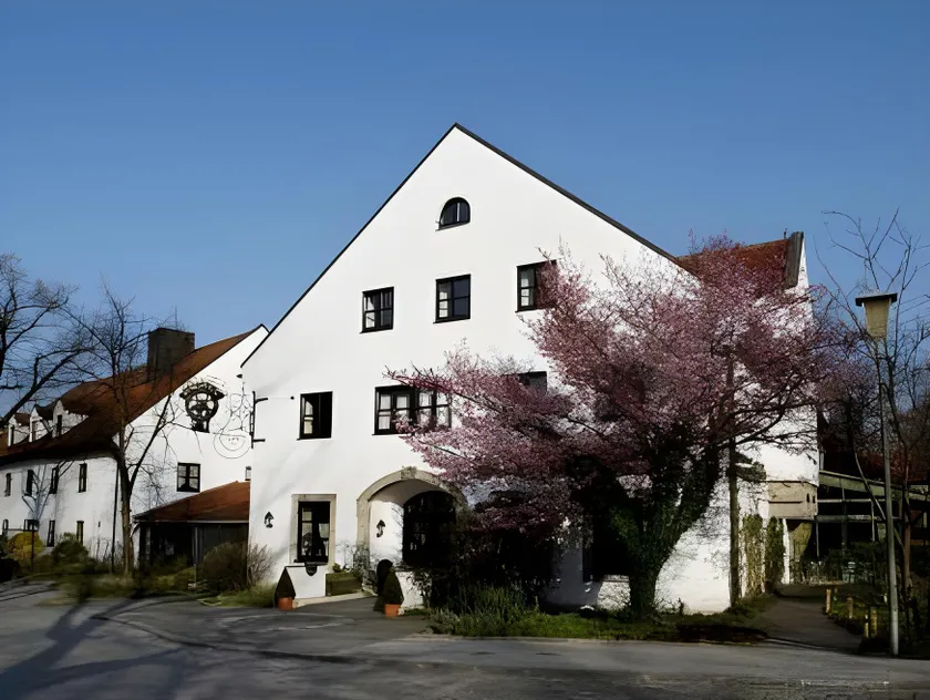 Hotel zur Mühle - Image 1