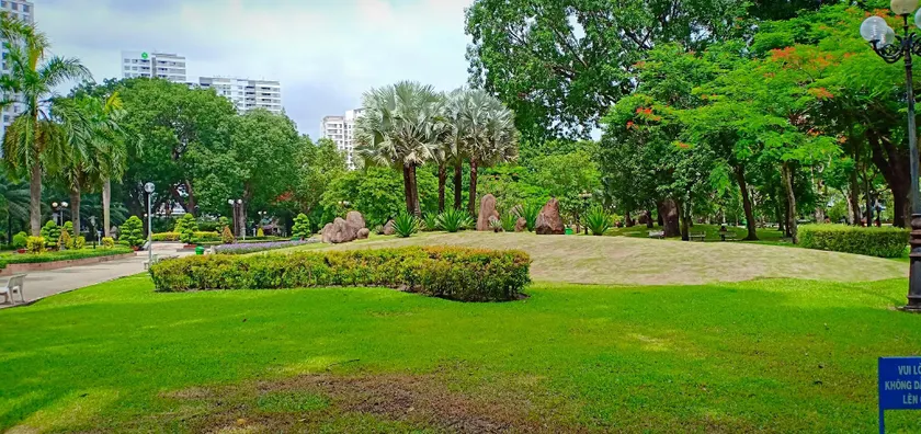 Orchard Garden studio apartment near airport 5 - Image 1