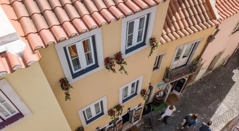 Castle Inn Lisbon Apartments - Image 1