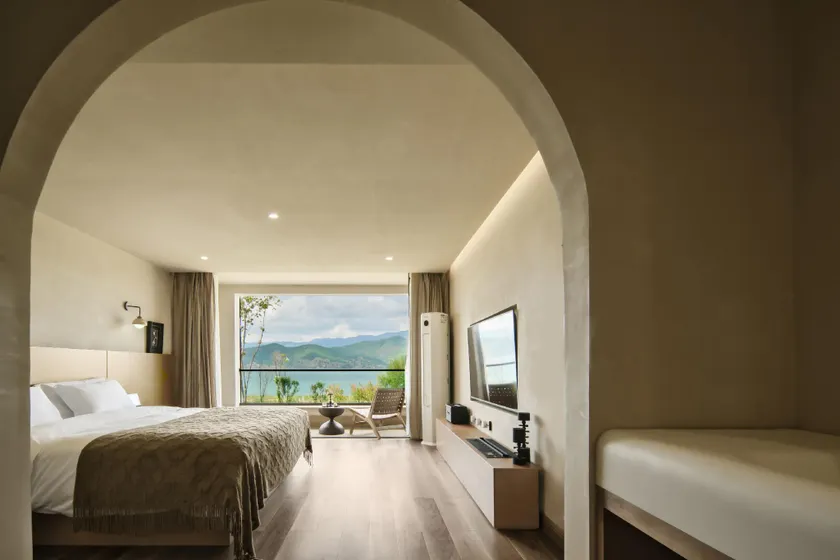 Lugu Lake Lvniangzi Inn - Image 1