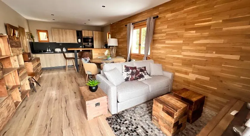 Haut de Chalet L'entasse n°9 - Image 1