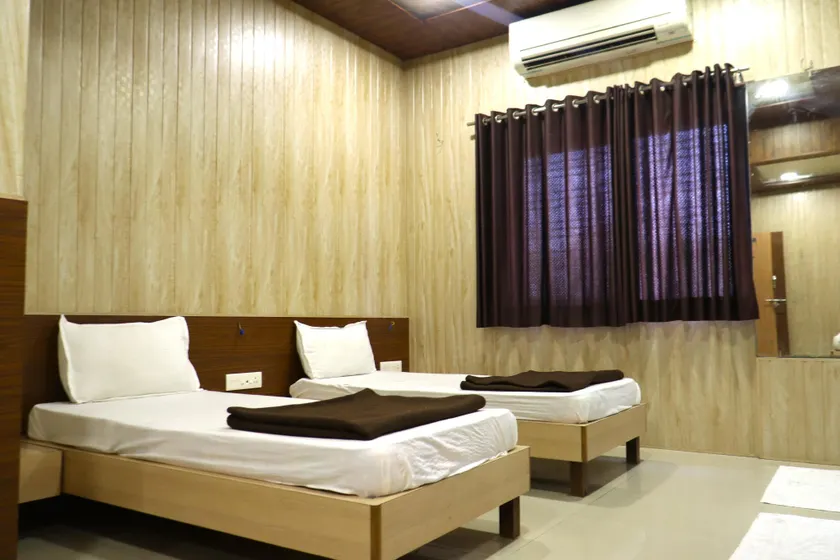 Hotel Midtown Inn - Image 1