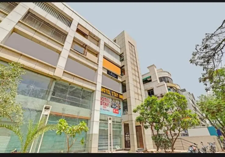 HOTEL STAY INN - Image 1