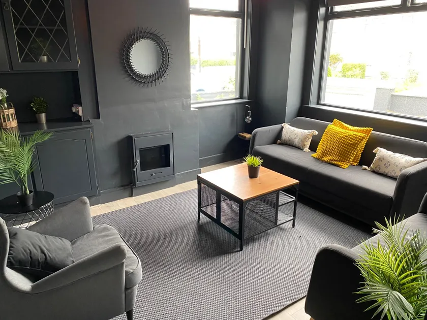 Twelve - Boutique Guest House -Galway City Centre -6 Bed En-Suite - Free Parking - Image 1