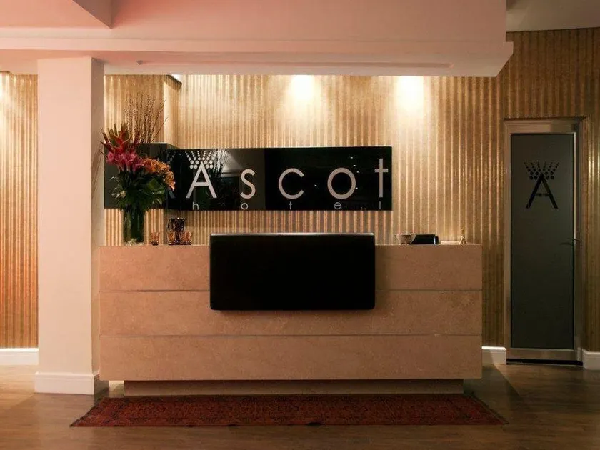 Ascot Hotel - Image 1