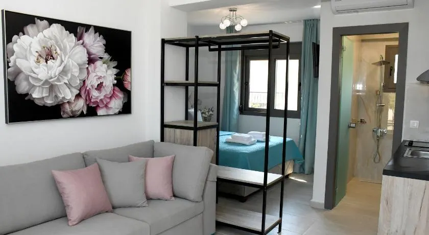 Theano Luxury Suites Nikiti - Image 1