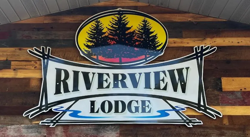 Riverview Lodge - Image 1