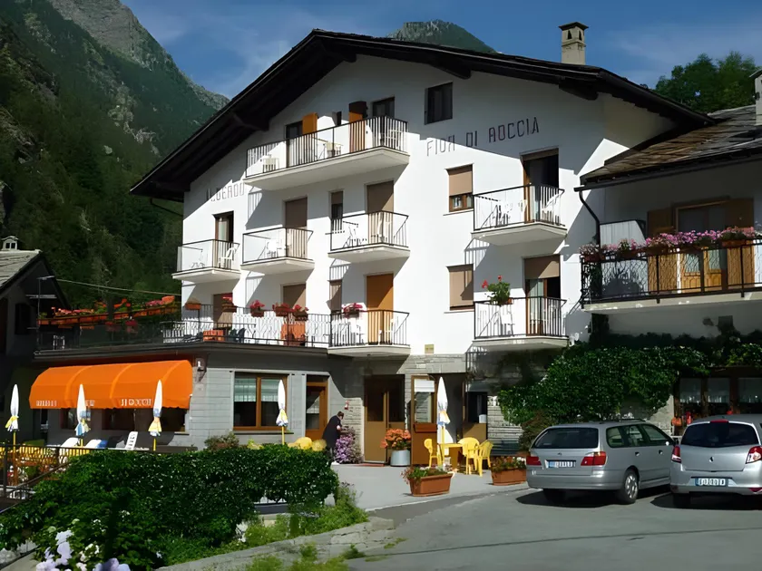 Hotel Fior di Roccia - Image 1