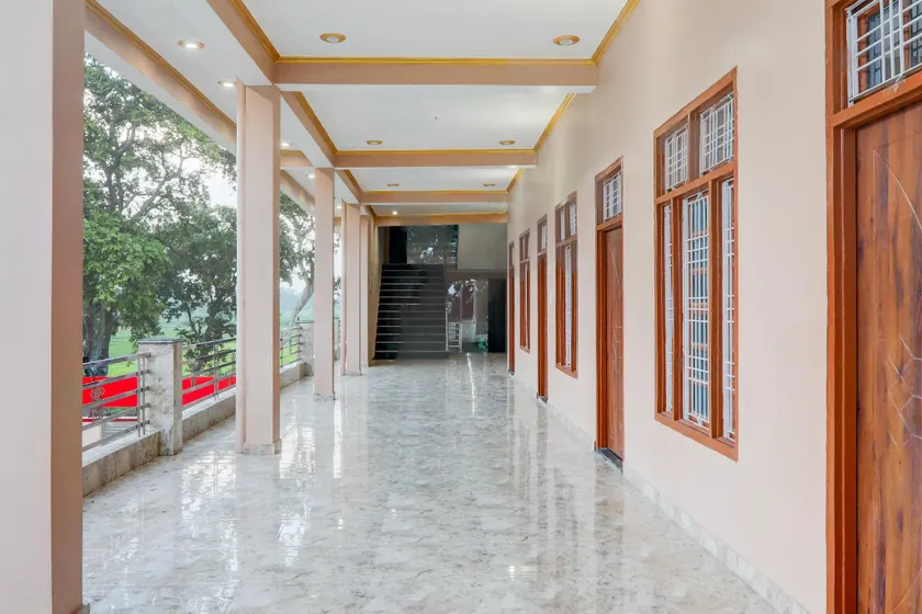 Hotel O Kashvi Hotel - Image 1