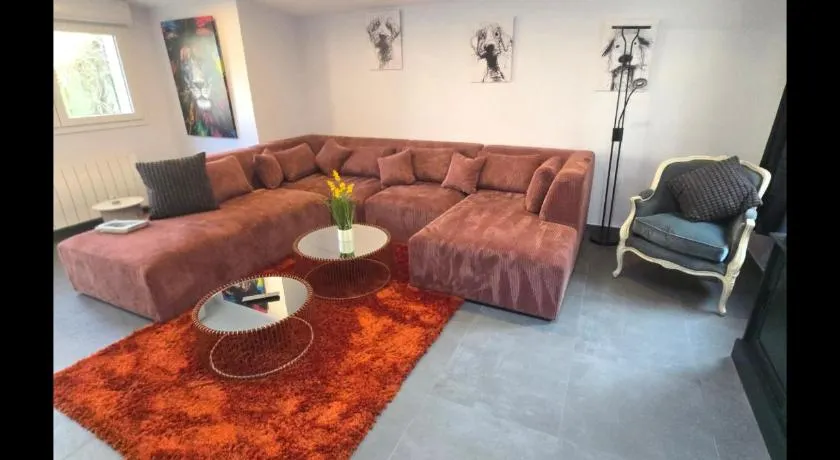 La Parenthèse - Maison pour 6 à 8 personnes avec Jacuzzi - Image 1