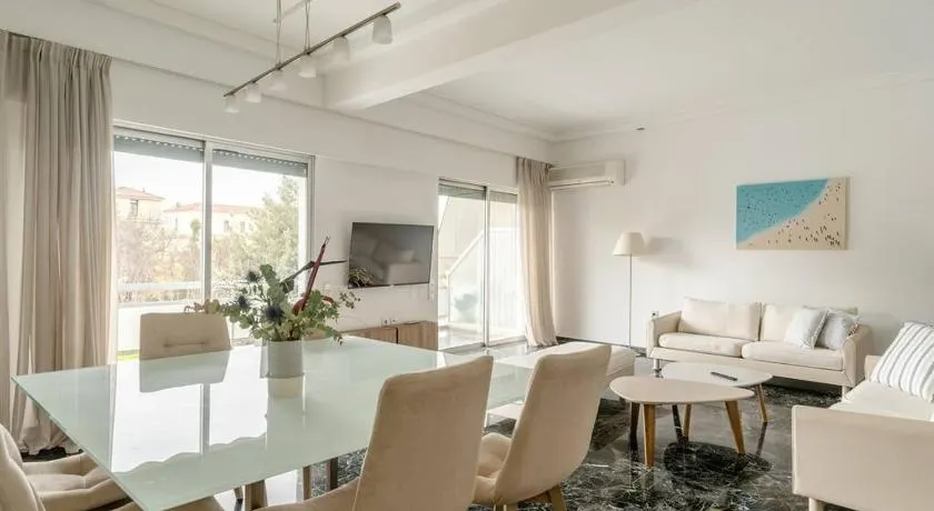 Elegant 2BD Evelpidon Apartment - Image 1