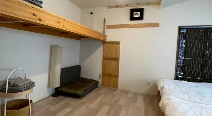 Den 7 - Image 1