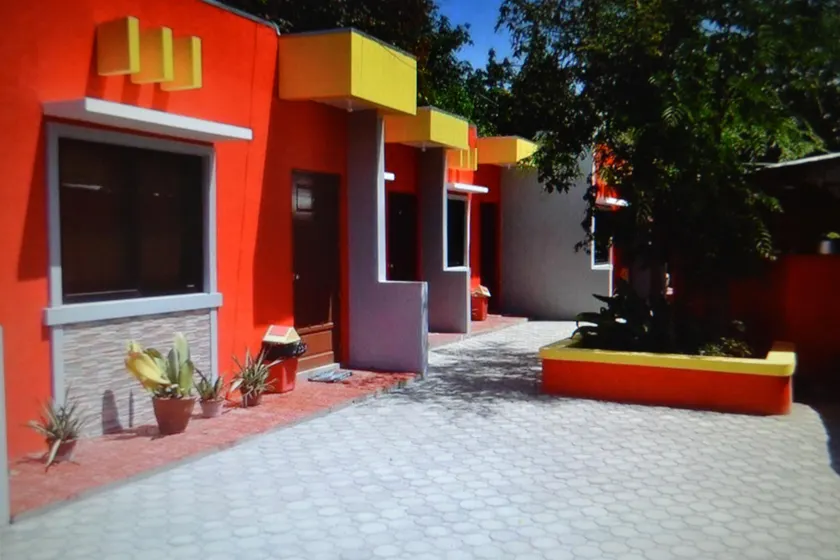 NiteLife Transient House - Image 1