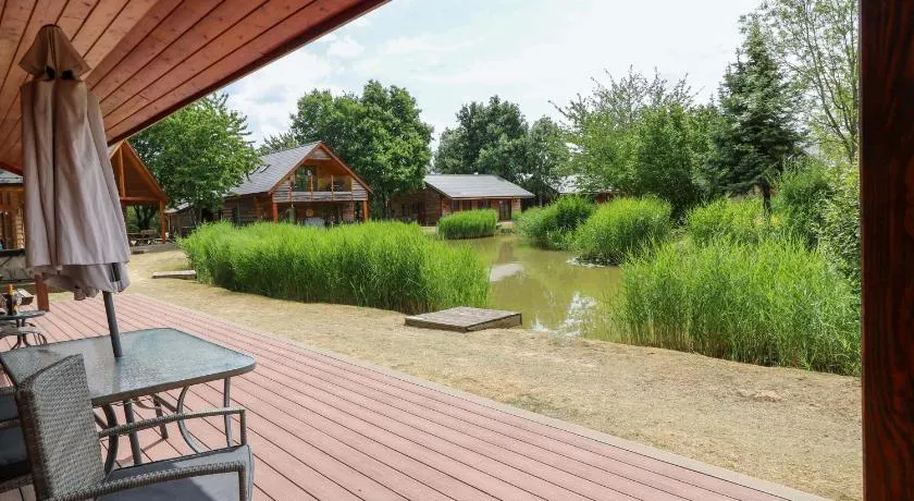 Sunnyside Lodge - Image 1