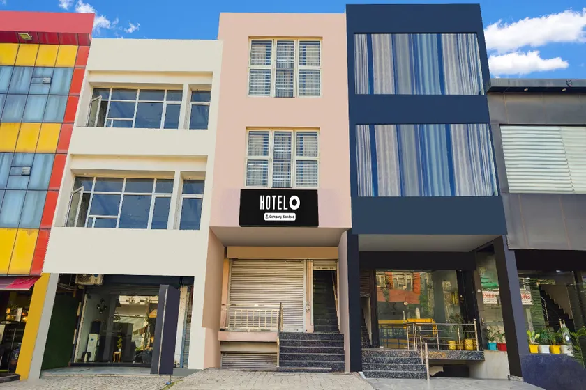 Hotel O by OYO Green City Dhakoli Formerly Swagat - Image 1