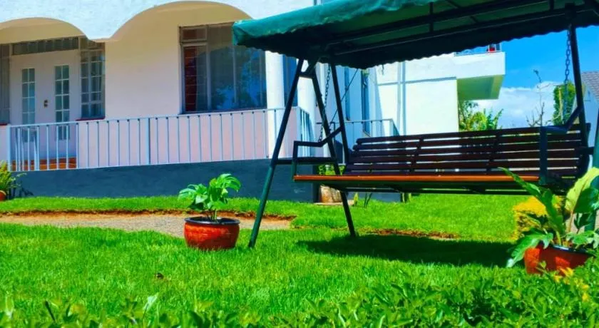 Mt KENYA TEASIDE HOLIDAY HOME - Image 1