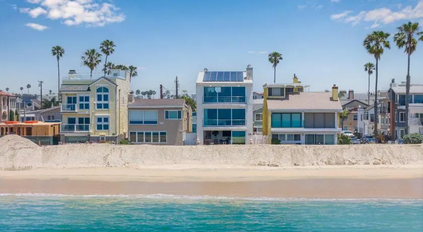 Ocean Views in Long Beach - Image 1