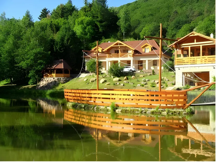 Aranybánya Panzió és Apartmanház - Image 1