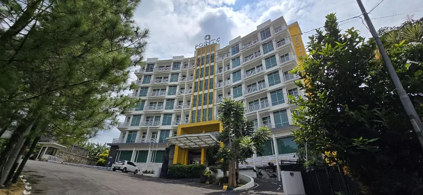 Point C Hotel - Image 1