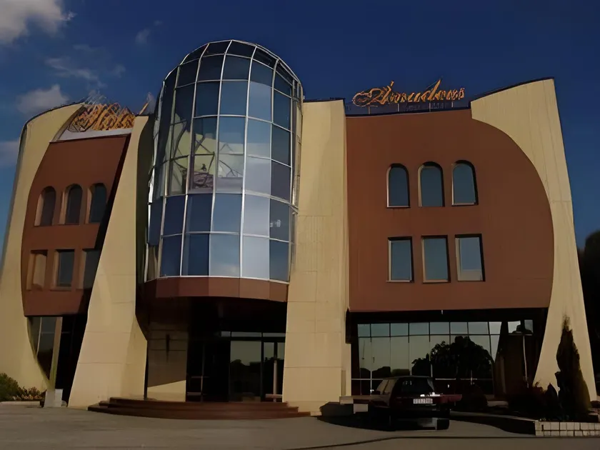 Hotel Amadeus - Image 1