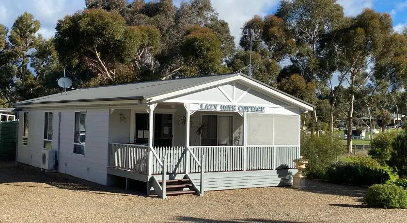 Lazy Days Cottage - Victor Harbor - Image 1