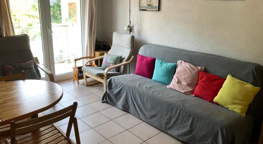 Appartement T2 à Arcachon - Centre-Ville, Proche Plage et Commerces, avec Parking et Balcon - FR-1-319-12 - Image 1