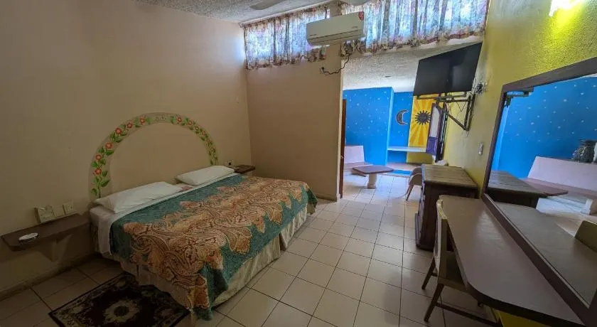 Hotel Hacienda Prom - Image 1