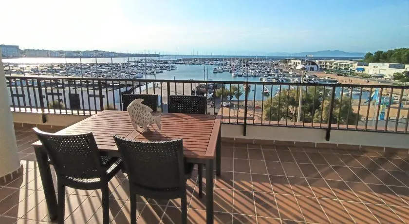 Agradable apartamento totalmente equipado con piscina y jardín | Vistas a la montaña | En la playa - Image 1