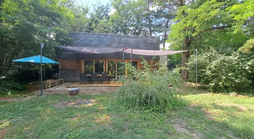 Szentendrei sziget, modern faház, télen is - Image 1