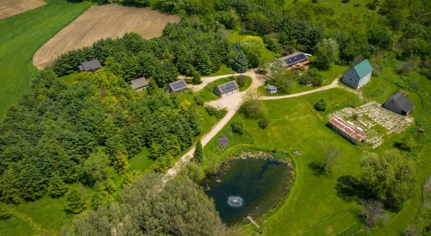 Hawk Valley Retreat & Cottages - Image 1