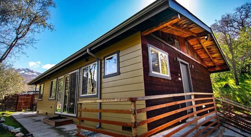 Alta Peak House - Image 1