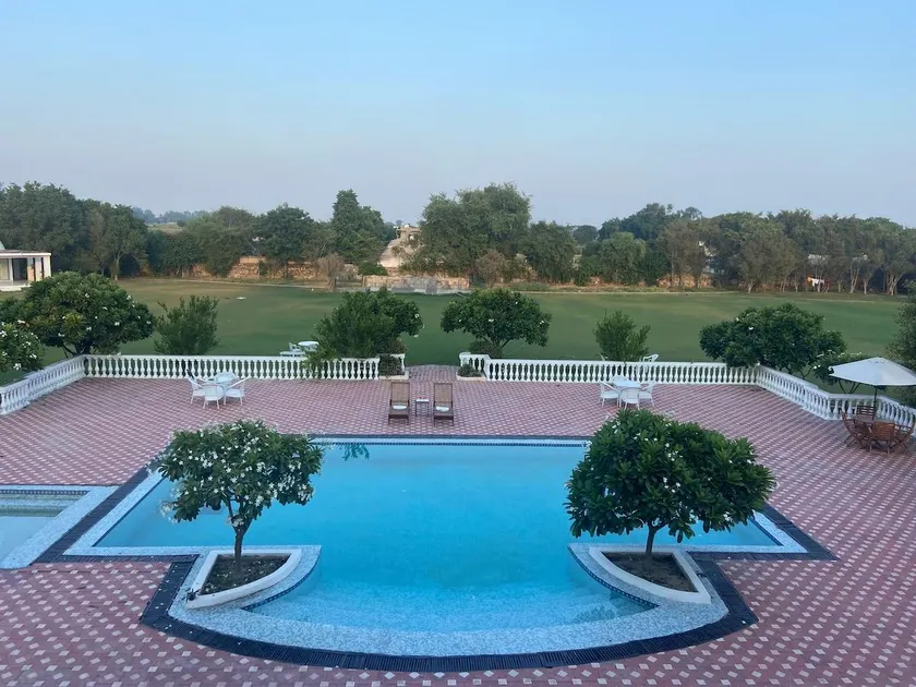 Hi5 Stays Farm Gurgaon w/Huge Pool/PetLoving/Party - Image 1