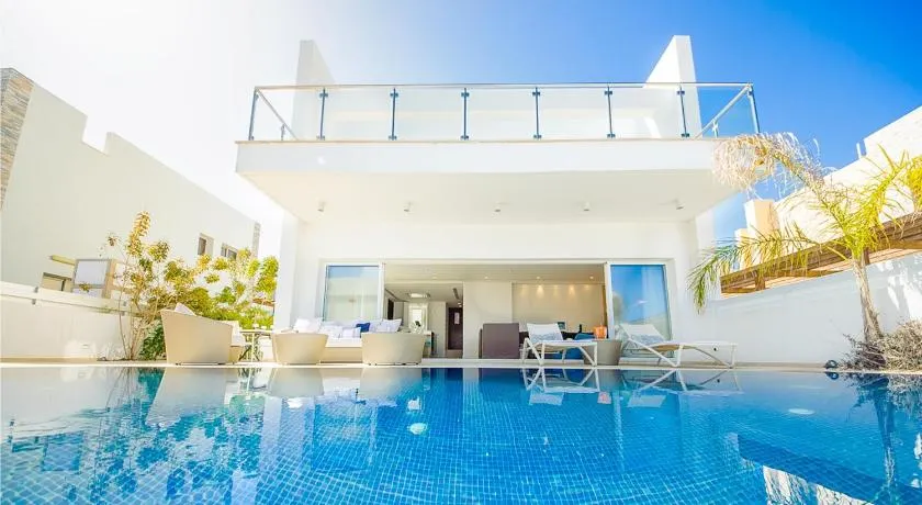 Protaras Holiday Villa 100 - Image 1