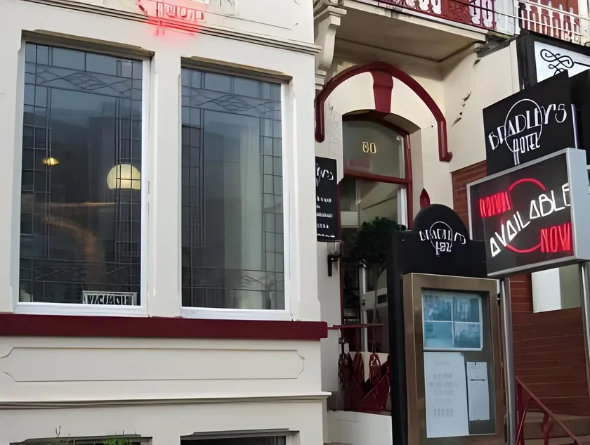 Bradleys Hotel - Image 1