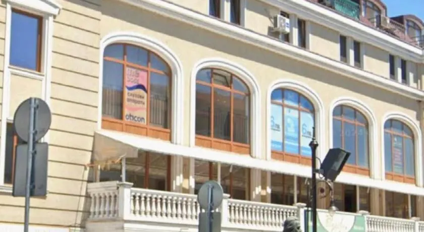 Victoria Hotel Rooms & Victoria Apartment Veliko Tarnovo - Image 1