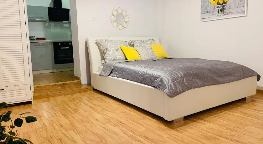 Apartament Rodzinny z ogrodem - Image 1