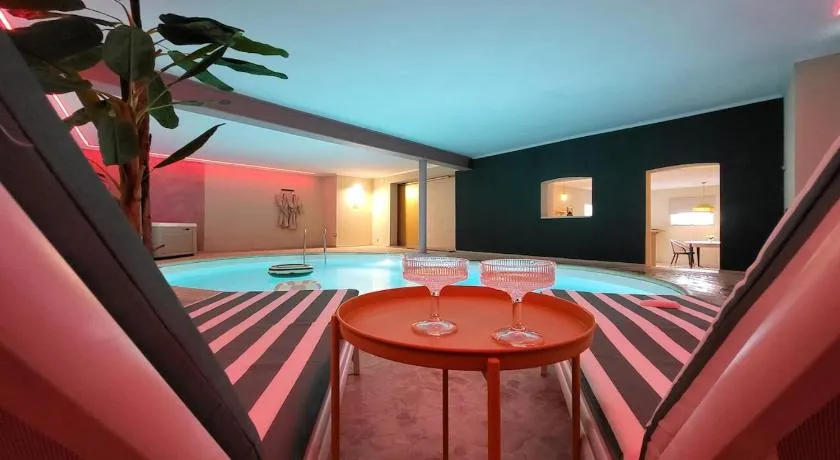 Le Beverly Moon - Private Pool & Spa - Image 1