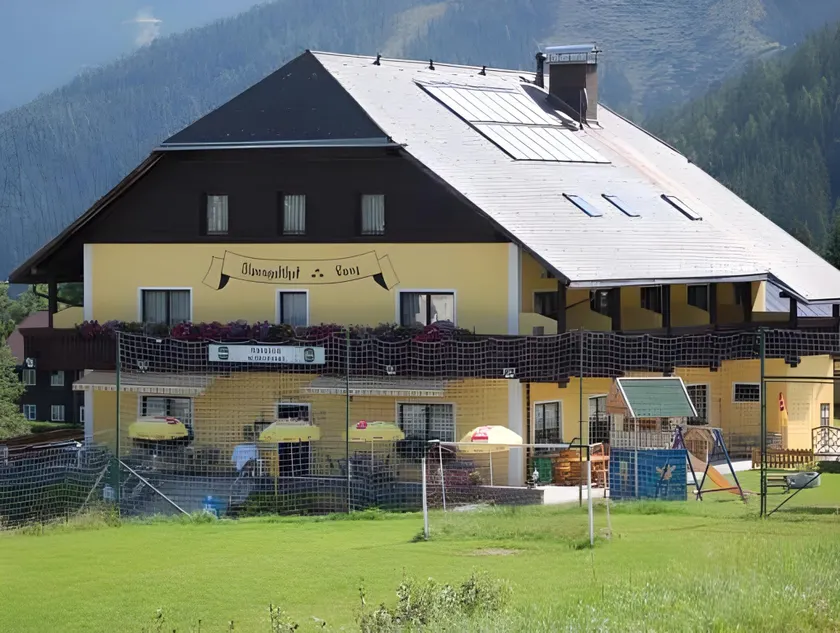 Alpenhotel & Aparthotel Lanz - Image 1