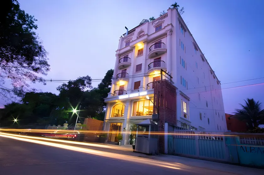 Hotel Shwe Yee - Image 1